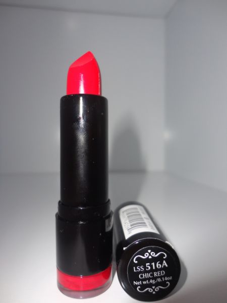 Batom cremoso NYX - Chic Red