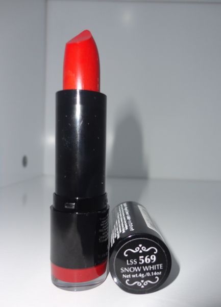 Batom cremoso NYX - Snow White
